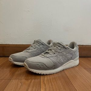 ASICS Gel Lyte III OG Corduroy women’s size 10